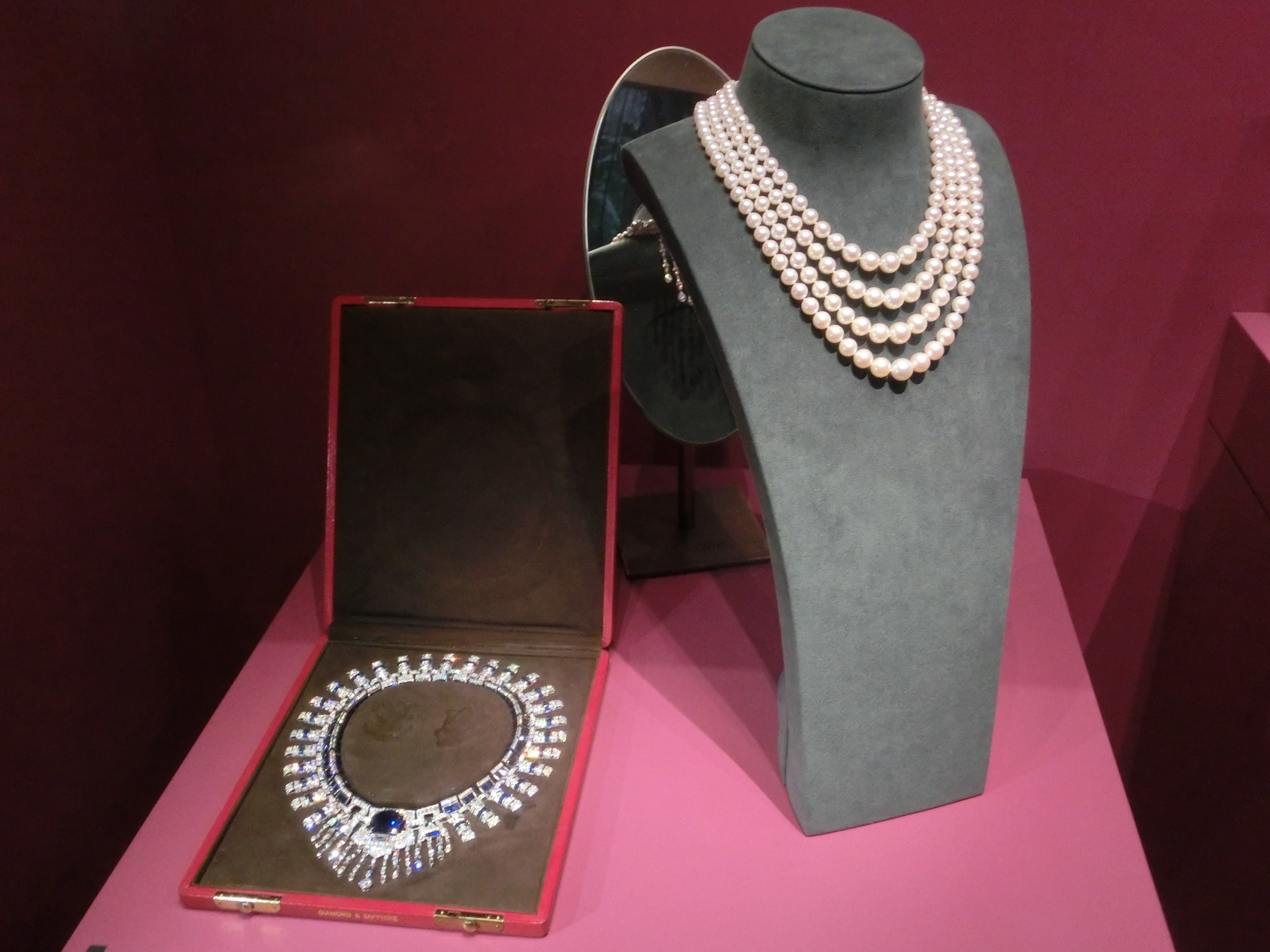 最も 割引 眩いカルティエ展☆Cartier Le style et l'histoire｜Comme d 洋書